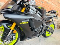 USED 2018 R YAMAHA R1 STEALTH Akrapovic Exhaust + Extras