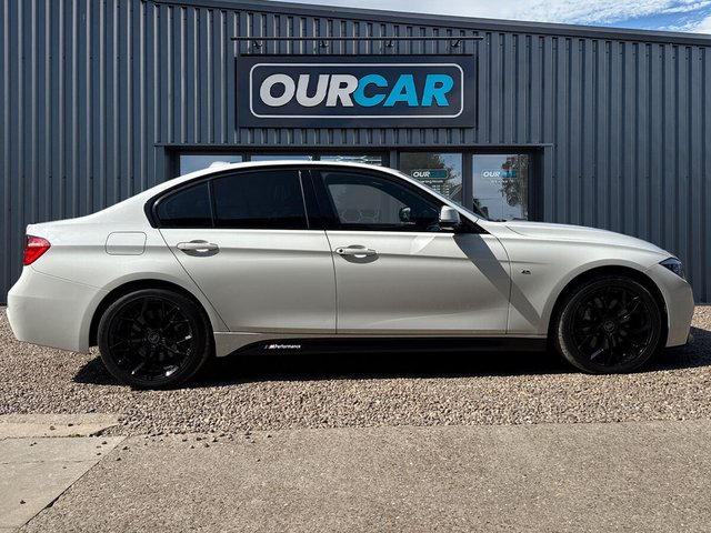 View our BMW 3 SERIES
