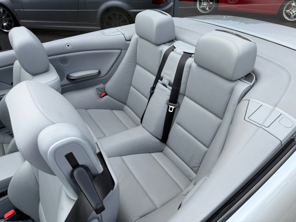 USED 2005 05 BMW M3 3.2i Convertible 2dr Petrol Manual (328 g/km, 343 bhp) NAVIGATION PROFESSIONAL