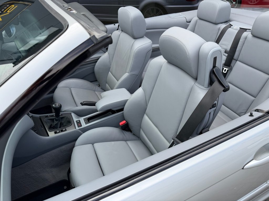 USED 2005 05 BMW M3 3.2i Convertible 2dr Petrol Manual (328 g/km, 343 bhp) NAVIGATION PROFESSIONAL