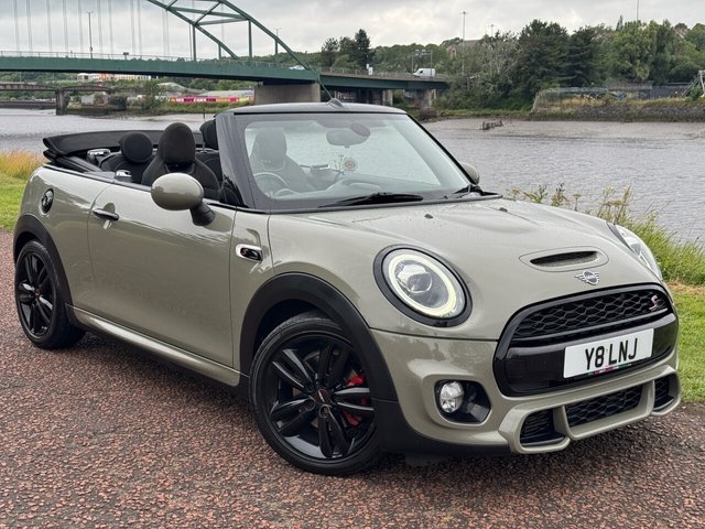 View our MINI CONVERTIBLE