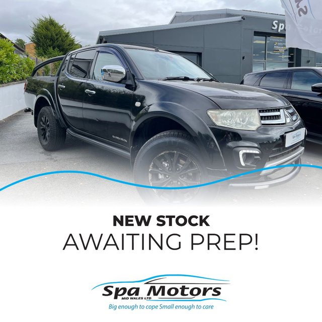 View our Mitsubishi L200 2.5 DI-D Barbarian Black Pickup Double Cab 4dr Diesel Auto 4WD Euro 5 (LB) (175 ps)