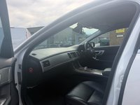 USED 2013 63 JAGUAR XF 2.2d Luxury Sportbrake 5dr Diesel Auto Euro 5 (s/s) (200 ps) Full service history, Great Specification