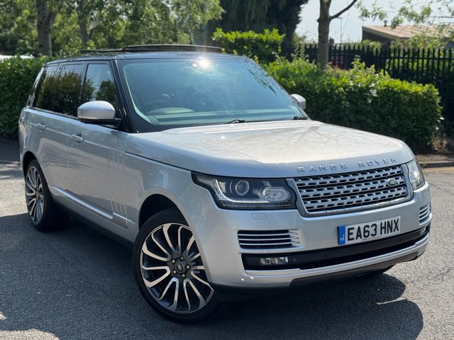 View our Land Rover Range Rover 3.0 TD V6 Vogue SUV 5dr Diesel Auto 4WD Euro 5 (s/s) (258 ps)