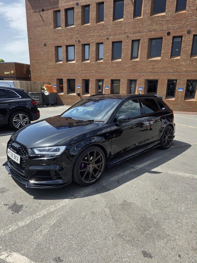 View our AUDI A3