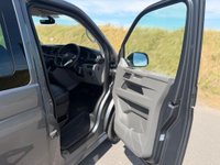USED 2024 74 VOLKSWAGEN TRANSPORTER 2.0 TDI T32 Highline Kombi DSG FWD LWB High Roof Euro 6 (s/s) 5dr PRIVACY+BLACK PK+REVERSE CAM