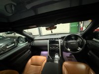 USED 2020 69 LAND ROVER DISCOVERY 2.0 Si4 HSE Auto 4WD Euro 6 (s/s) 5dr Demo + 1 Owner, FSH, Tan Lther