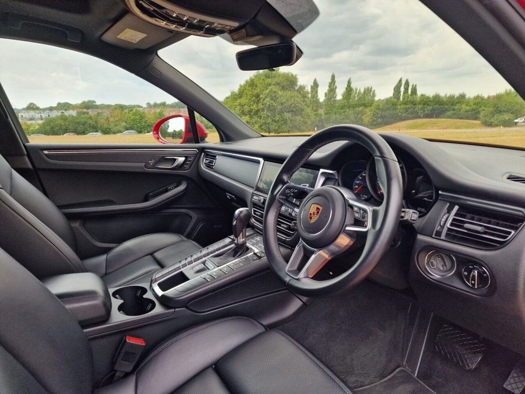 USED 2019 PORSCHE MACAN 2.0T SUV 5dr Petrol PDK 4WD Euro 6 (s/s) (245 ps) FINANCE AVAILABLE