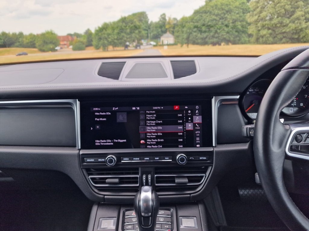 USED 2019 PORSCHE MACAN 2.0T SUV 5dr Petrol PDK 4WD Euro 6 (s/s) (245 ps) FINANCE AVAILABLE