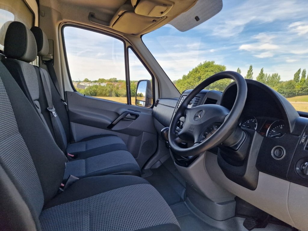 USED 2014 63 MERCEDES-BENZ SPRINTER 2.1 313 CDI Luton Curtain Side 2dr Diesel Manual RWD L2 (129 bhp) FINANCE AVAILABLE