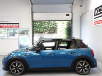USED 2021 21 MINI HATCH 1.5 Cooper Exclusive Hatchback 5dr Petrol Steptronic Euro 6 (s/s) (136 ps) SAT NAV-PAN ROOF-CAMERA