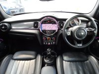 USED 2021 21 MINI HATCH 1.5 Cooper Exclusive Hatchback 5dr Petrol Steptronic Euro 6 (s/s) (136 ps) SAT NAV-PAN ROOF-CAMERA
