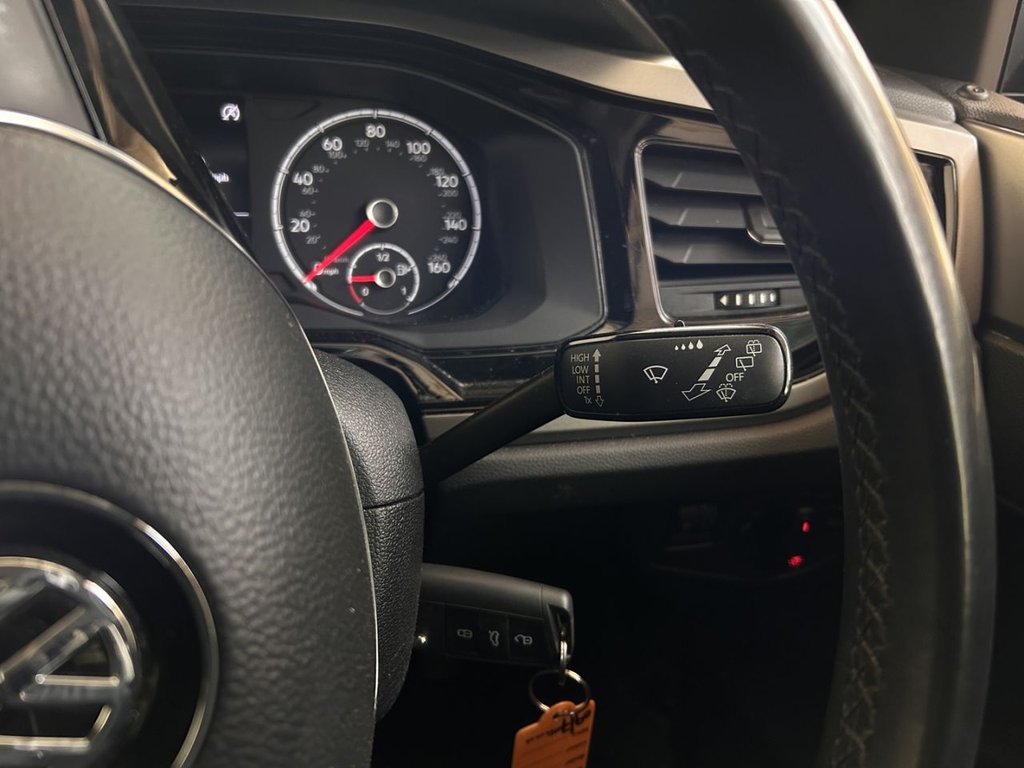 2020 Volkswagen Polo — image 11