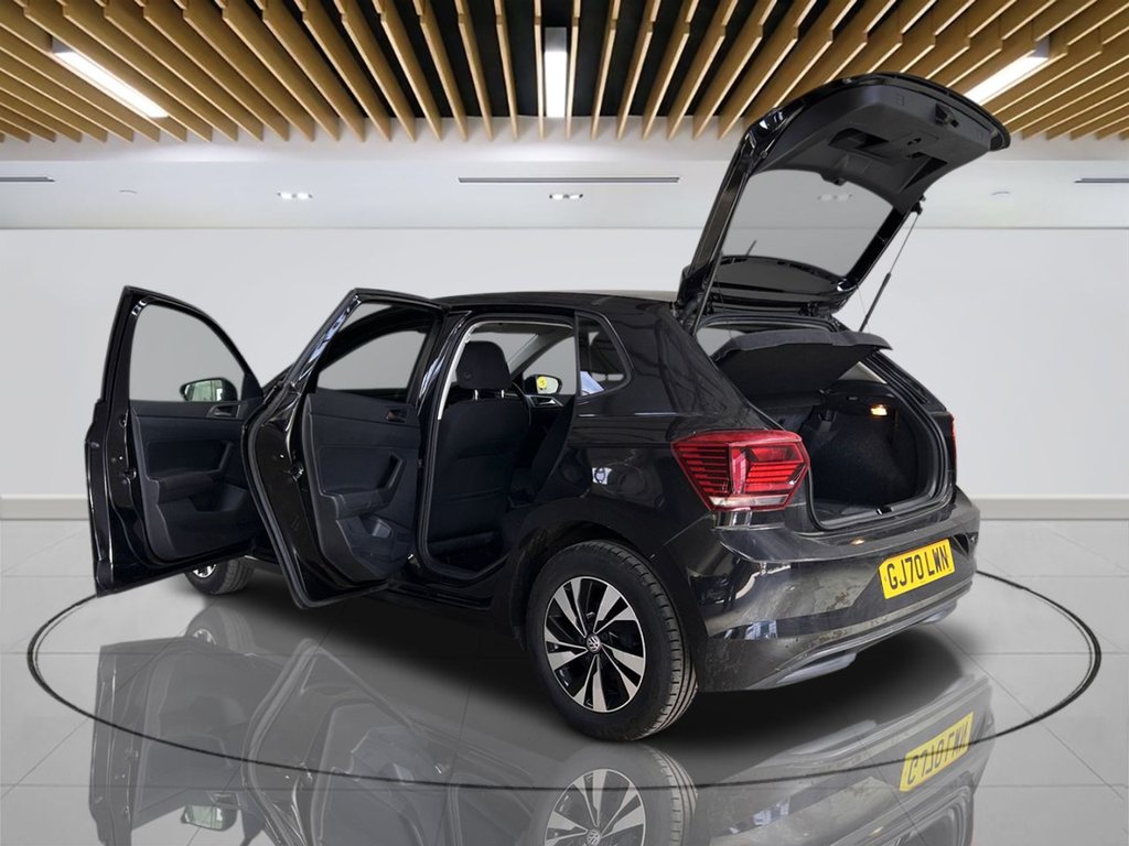 2020 Volkswagen Polo — image 2