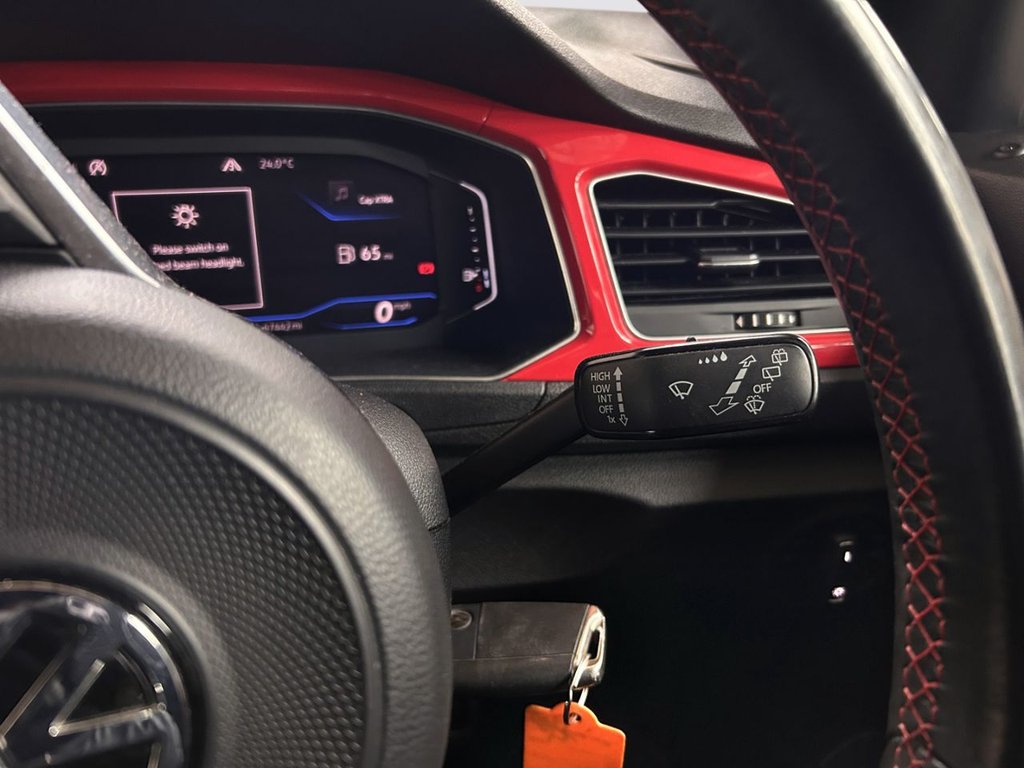 2019 Volkswagen T-Roc — image 16