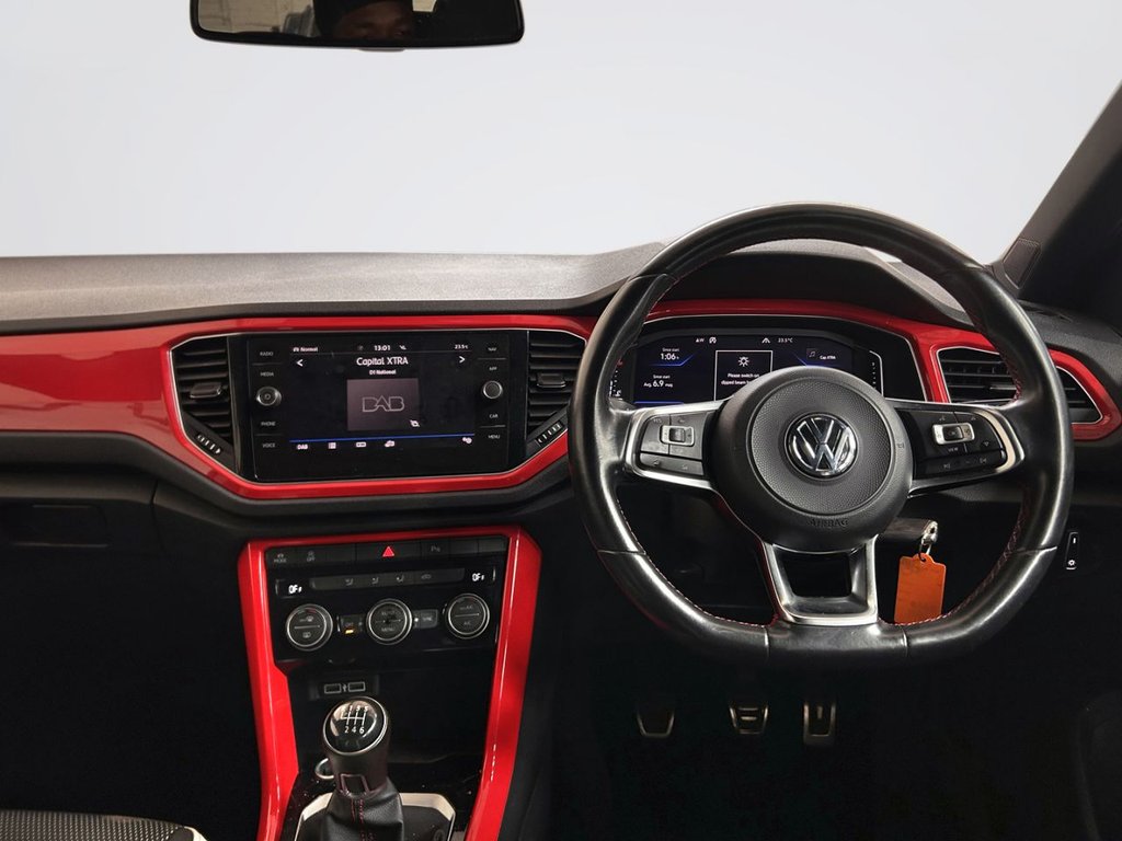 2019 Volkswagen T-Roc — image 10