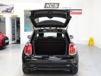 USED 2022 22 MINI HATCH 1.5 Cooper Classic Hatchback 3dr Petrol Steptronic Euro 6 (s/s) (136 ps) PREMIUM PLUS PACK-NAV-PAN ROOF
