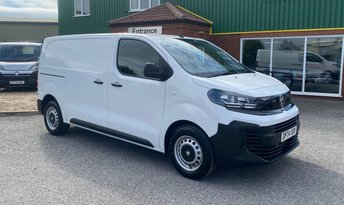 2024 VAUXHALL VIVARO