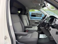 USED 2022 22 VOLKSWAGEN TRANSPORTER 2.0 TDI T28 HIGHLINE DAY  VAN 5DR DIESEL DSG AUTO FWD SWB EURO 6 (S/S) (150 BHP ] 18'' ALLOYS + ADAPTIVE CRUISE