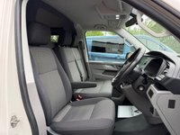 USED 2022 22 VOLKSWAGEN TRANSPORTER 2.0 TDI T28 HIGHLINE DAY  VAN 5DR DIESEL DSG AUTO FWD SWB EURO 6 (S/S) (150 BHP ] 18'' ALLOYS + ADAPTIVE CRUISE