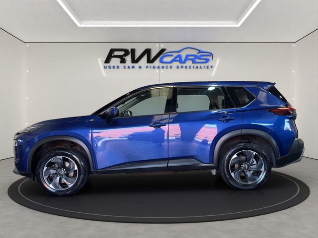 View our NISSAN X-TRAIL
