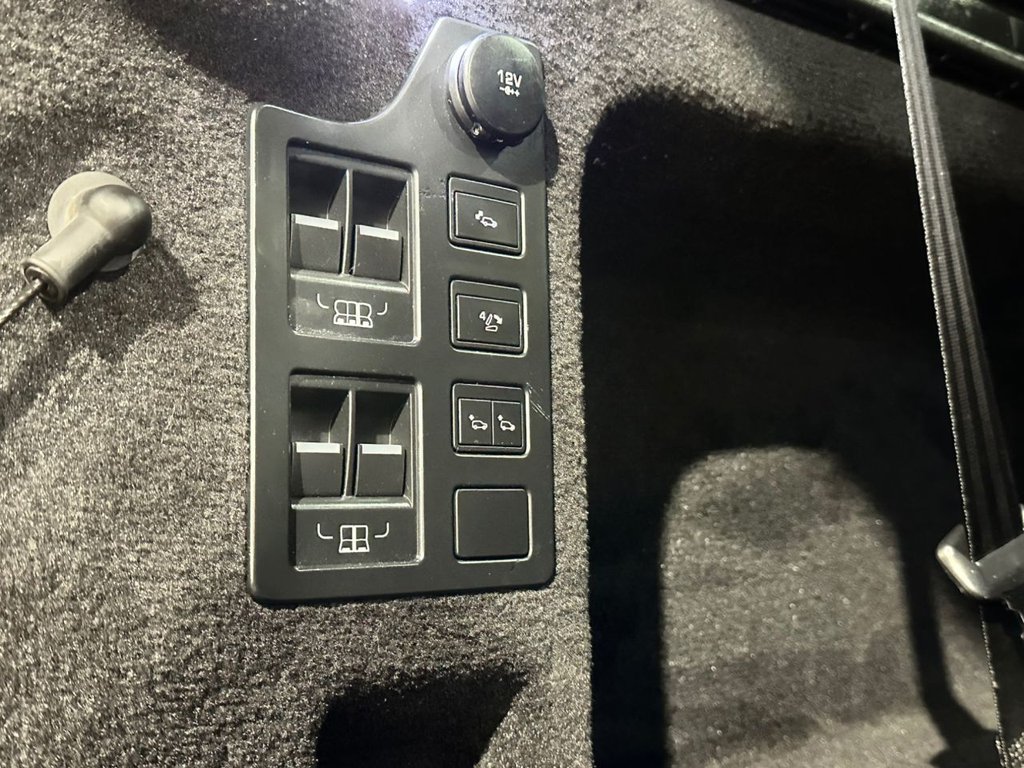 USED 2018 68 LAND ROVER DISCOVERY 3.0 TD V6 HSE SUV 5dr Diesel Auto 4WD Euro 6 (s/s) (258 ps) 