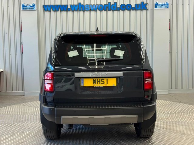 TOYOTA LAND CRUISER at White Hire and Sales (WHS World)
