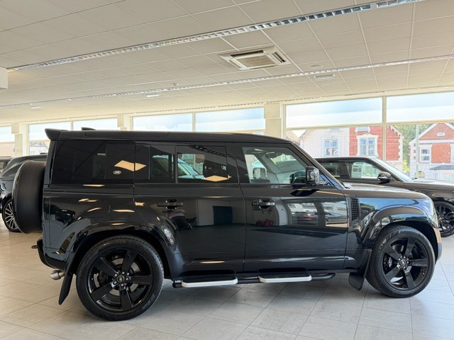 View our LAND ROVER DEFENDER 110