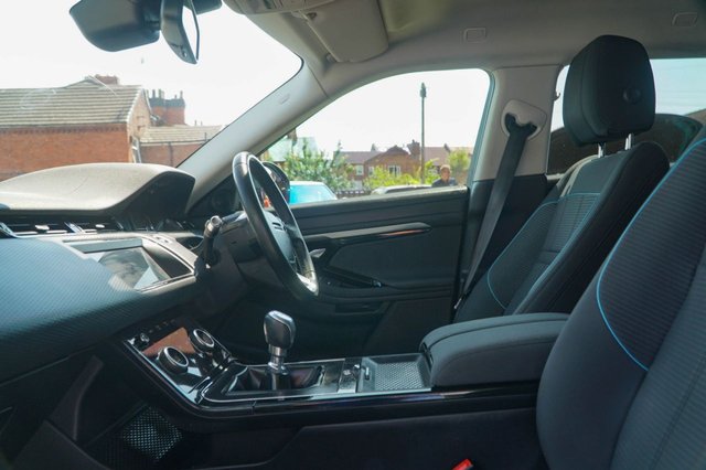 View our LAND ROVER RANGE ROVER EVOQUE