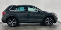 USED 2017 17 VOLKSWAGEN TIGUAN 2.0 TDI BlueMotion Tech SE Navigation SUV 5dr Diesel Manual Euro 6 (s/s) (150 ps) 2.0 TDI Bluemotion Tech SE Navigation SUV Euro 6