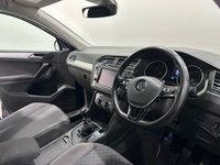 USED 2017 17 VOLKSWAGEN TIGUAN 2.0 TDI BlueMotion Tech SE Navigation SUV 5dr Diesel Manual Euro 6 (s/s) (150 ps) 2.0 TDI Bluemotion Tech SE Navigation SUV Euro 6