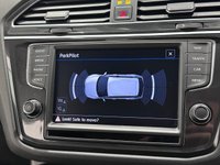 USED 2017 17 VOLKSWAGEN TIGUAN 2.0 TDI BlueMotion Tech SE Navigation SUV 5dr Diesel Manual Euro 6 (s/s) (150 ps) 2.0 TDI Bluemotion Tech SE Navigation SUV Euro 6