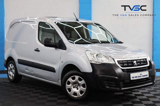 View our PEUGEOT PARTNER
