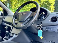 USED 2017 17 HYUNDAI I10 1.2 Premium SE Hatchback 5dr Petrol Manual Euro 6 (87 ps) 1 KEEPER/FULL HISTORY/2 KEYS