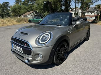 2018 MINI CONVERTIBLE
