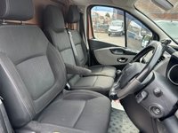 USED 2018 68 RENAULT TRAFIC 1.6 dCi ENERGY 29 Sport Nav Panel Van 5dr Diesel Manual LWB Standard Roof Euro 6 (125 ps) STUNNING VAN LWB FSH !!!!! SAT NAV AIR CON CRUISE !!!!