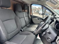 USED 2018 68 RENAULT TRAFIC 1.6 dCi ENERGY 29 Sport Nav Panel Van 5dr Diesel Manual LWB Standard Roof Euro 6 (125 ps) STUNNING VAN LWB FSH !!!!! SAT NAV AIR CON CRUISE !!!!
