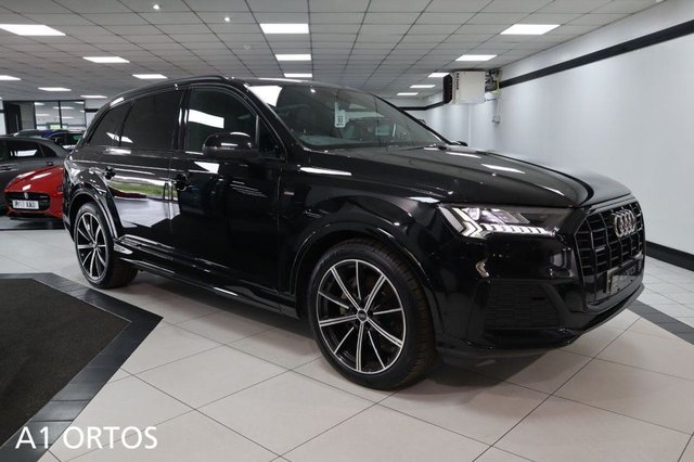 View our AUDI Q7