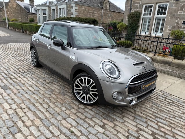 View our MINI Hatch 2.0 Cooper S Hatchback 5dr Petrol Manual Euro 6 (s/s) (192 ps)