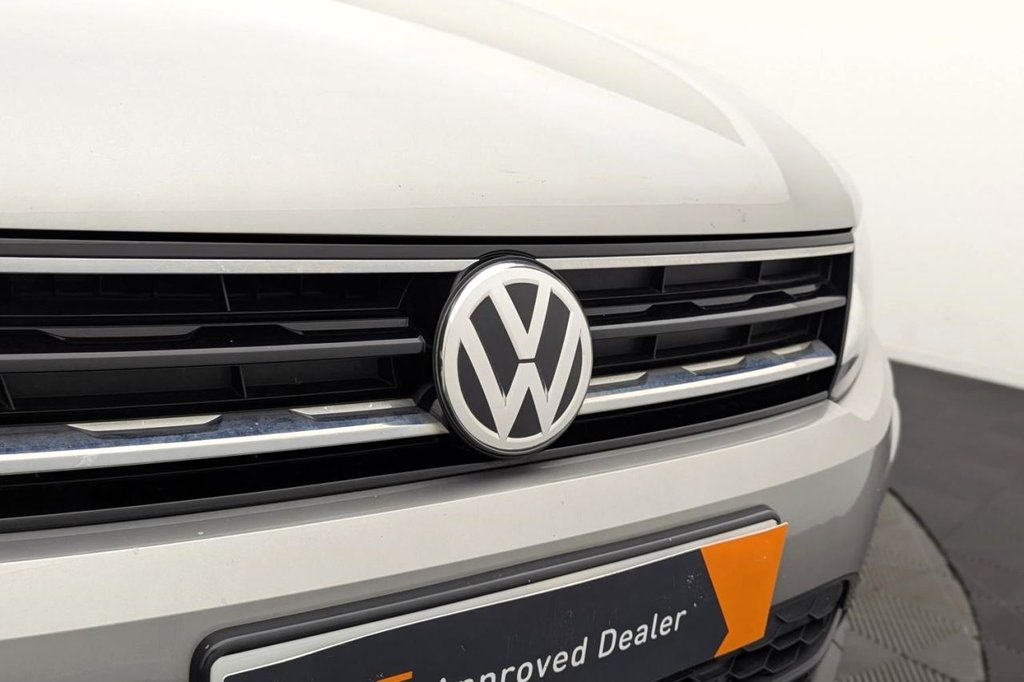 USED 2019 19 VOLKSWAGEN TIGUAN 1.5 TSI EVO SE Navigation SUV 5dr Petrol Manual Euro 6 (s/s) (130 ps) Car Play, Sat Nav, Sensors