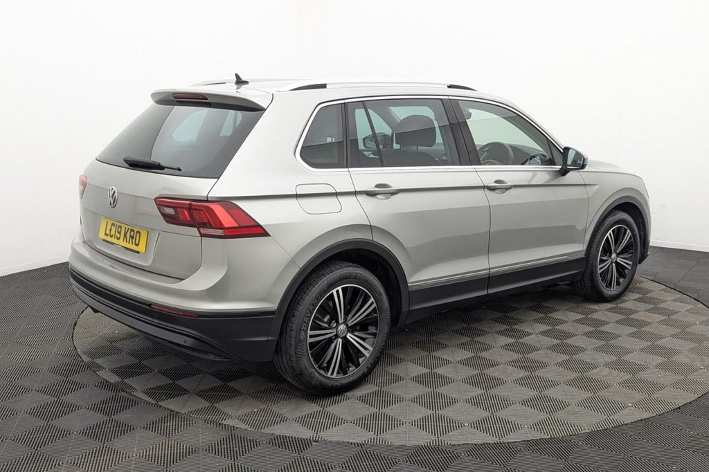 USED 2019 19 VOLKSWAGEN TIGUAN 1.5 TSI EVO SE Navigation SUV 5dr Petrol Manual Euro 6 (s/s) (130 ps) Car Play, Sat Nav, Sensors