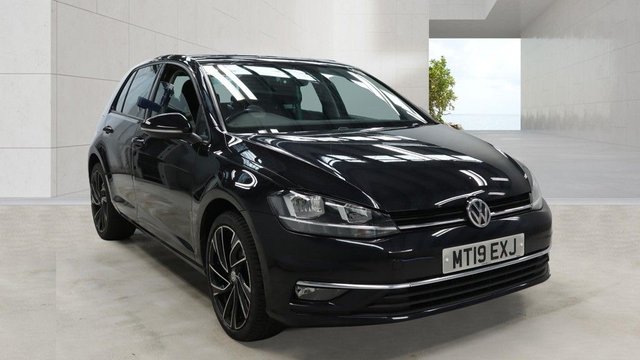 View our VOLKSWAGEN GOLF