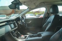 USED 2016 16 JAGUAR XF 2.0d Prestige Saloon 4dr Diesel Auto Euro 6 (s/s) (180 ps) 