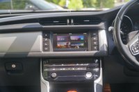 USED 2016 16 JAGUAR XF 2.0d Prestige Saloon 4dr Diesel Auto Euro 6 (s/s) (180 ps) 