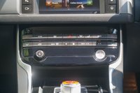 USED 2016 16 JAGUAR XF 2.0d Prestige Saloon 4dr Diesel Auto Euro 6 (s/s) (180 ps) 