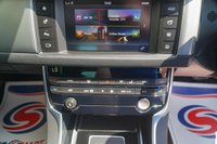USED 2016 16 JAGUAR XF 2.0d Prestige Saloon 4dr Diesel Auto Euro 6 (s/s) (180 ps) 