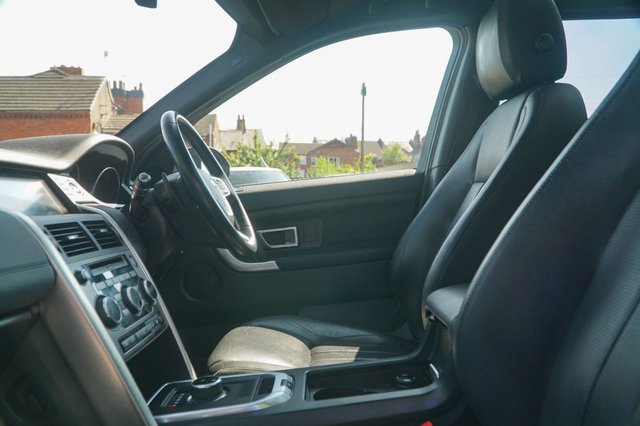 View our LAND ROVER DISCOVERY SPORT