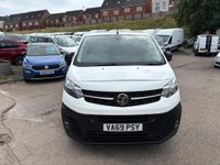 USED 2020 69 VAUXHALL VIVARO 1.5 Turbo D 2900 Dynamic L2 H1 Euro 6 (s/s) 6dr Ply lined, carplay, P/sensors