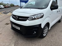 USED 2020 69 VAUXHALL VIVARO 1.5 Turbo D 2900 Dynamic L2 H1 Euro 6 (s/s) 6dr Ply lined, carplay, P/sensors