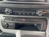 USED 2020 69 VAUXHALL VIVARO 1.5 Turbo D 2900 Dynamic L2 H1 Euro 6 (s/s) 6dr Ply lined, carplay, P/sensors